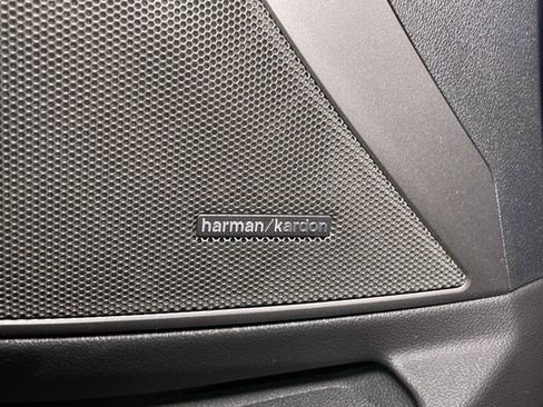 Used 2025 BMW M3 Competition image 39