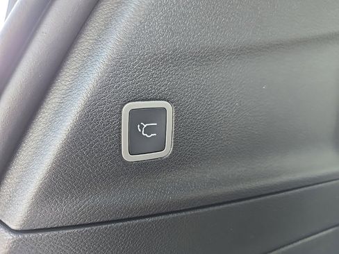 New 2026 Chrysler Pacifica Limited w/ S Appearance Package image 74