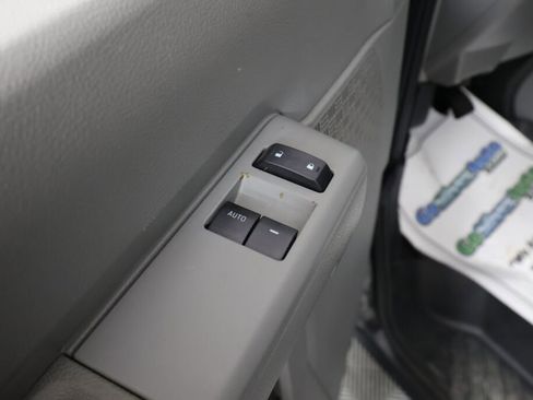 Used 2014 Ford E-150 and Econoline 150 w/ Power Group image 22