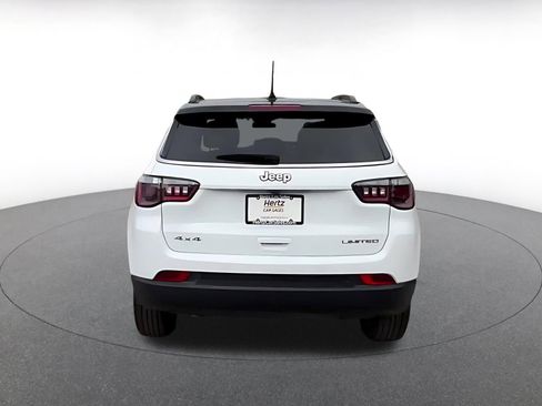 Used 2025 Jeep Compass Limited AWD/4WD image 12