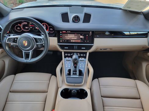 Certified 2022 Porsche Cayenne Platinum Edition AWD/4WD image 12