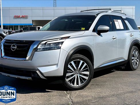 Used 2022 Nissan Pathfinder Platinum w/ Cargo Package image 1