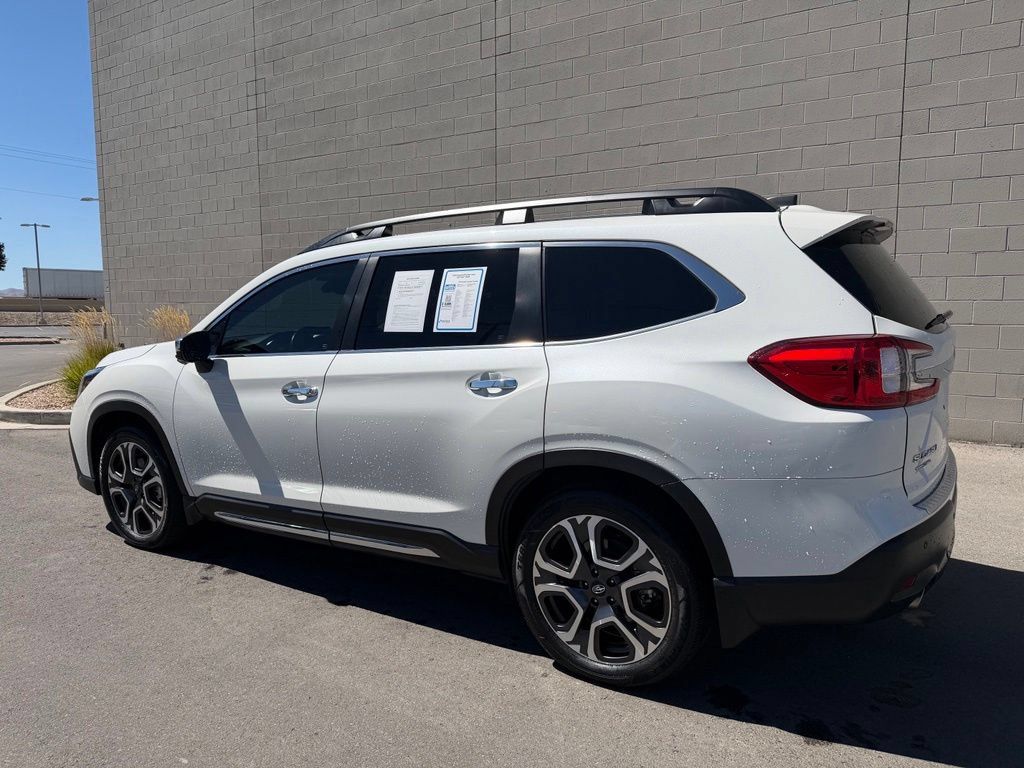 Used 2023 Subaru Ascent Touring AWD/4WD image 3