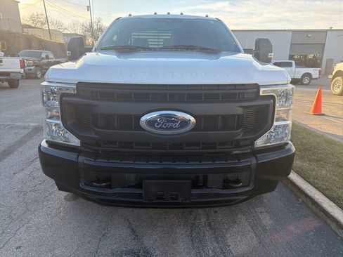 Used 2020 Ford F350 XL w/ Power Equipment Group image 26