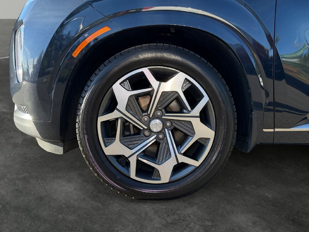 Used 2022 Hyundai Palisade Calligraphy w/ Winter Package AWD/4WD image 5