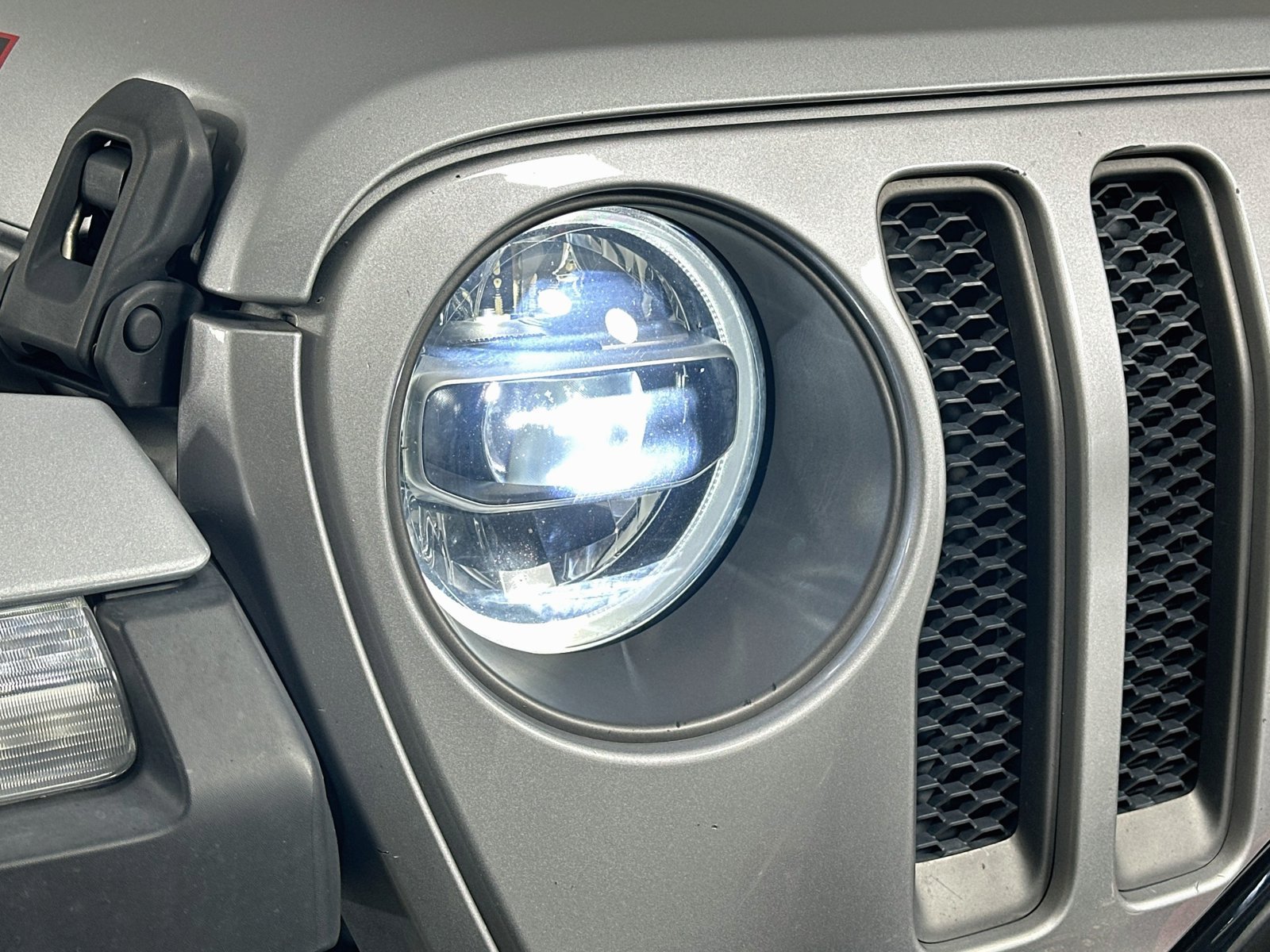 Used 2021 Jeep Wrangler Unlimited Rubicon AWD/4WD image 9