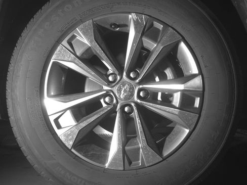 Used 2025 Chevrolet Equinox LT FWD image 13