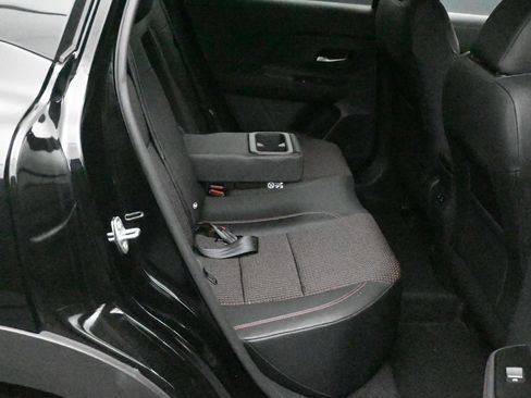 Certified 2025 Nissan Kicks SR AWD/4WD image 11