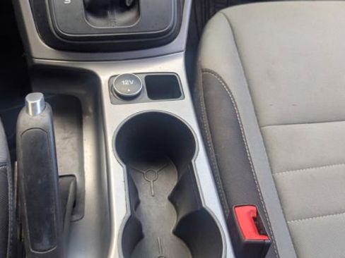 Used 2015 Ford Escape SE FWD image 32