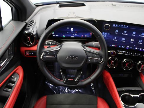 Used 2024 Chevrolet Blazer EV RS image 16