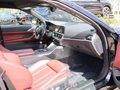 Used 2023 BMW 430i xDrive Convertible w/ M Sport Package image 34