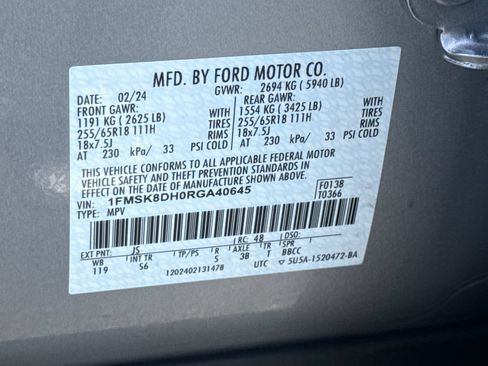 Used 2024 Ford Explorer XLT w/ Equipment Group 202A AWD/4WD image 29