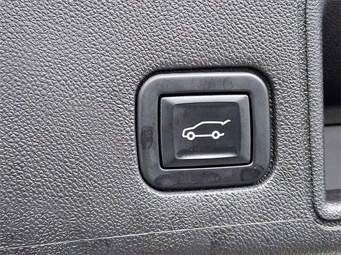 Used 2022 GMC Terrain AT4 w/ Tech Package image 23