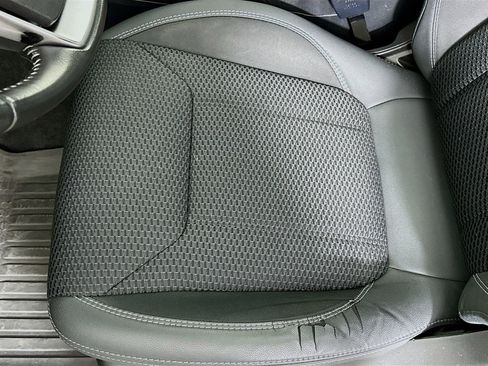 Used 2019 Subaru Forester Premium image 19