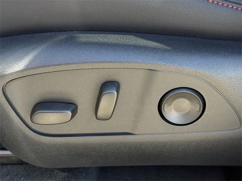 New 2026 Chevrolet Traverse Z71 w/ Driver Confidence Package image 26