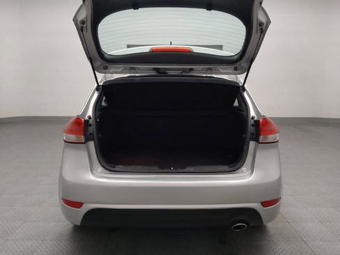 Used 2017 Kia Forte LX image 29