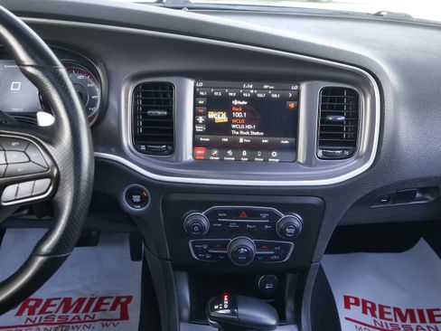 Used 2021 Dodge Charger SXT w/ Blacktop Package image 15