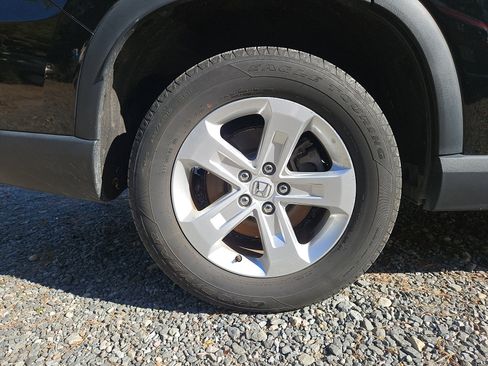 Certified 2023 Honda Pilot LX image 9