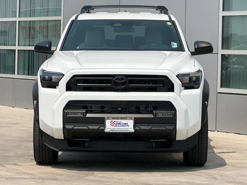 New 2026 Toyota 4Runner SR5 AWD/4WD image 6