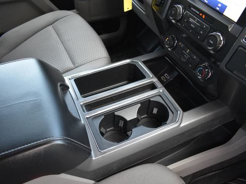 Used 2020 Ford F150 XLT image 40