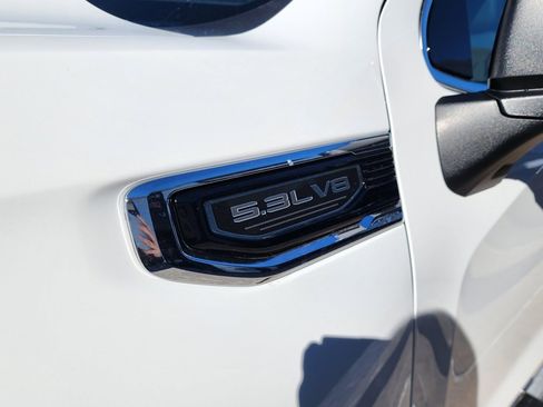 New 2026 GMC Sierra 1500 SLT w/ SLT Premium Plus Package image 11