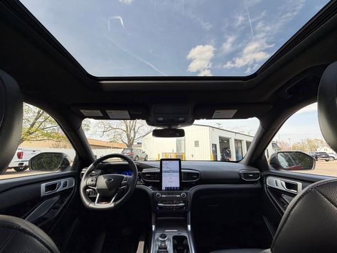 Used 2020 Ford Explorer ST w/ ST Street Pack image 27