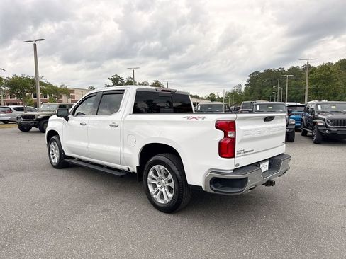 Used 2022 Chevrolet Silverado 1500 LTZ w/ LTZ Convenience Package II AWD/4WD image 5