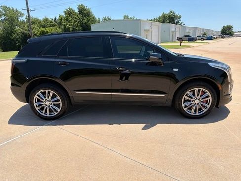 Certified 2025 Cadillac XT5 Sportv w/ Technology Package AWD/4WD image 6