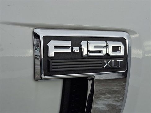 Certified 2022 Ford F150 XLT w/ Equipment Group 302A High image 30