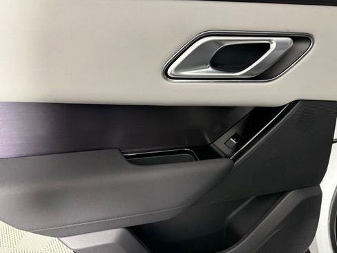 Certified 2026 Land Rover Range Rover Velar Dynamic SE image 25