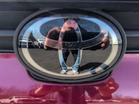 Used 2024 Toyota Grand Highlander XLE image 30