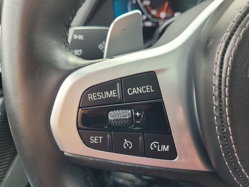 Used 2021 BMW X6 M50i w/ Executive Package image 29