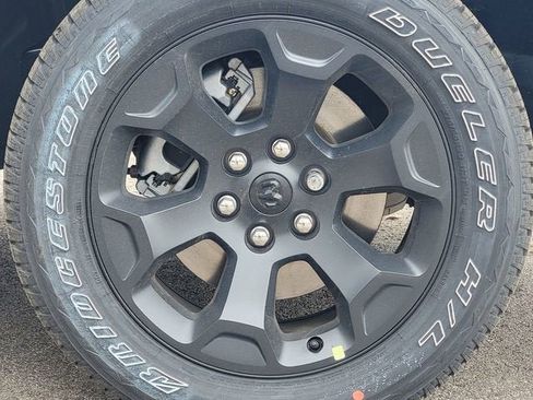 New 2026 RAM 1500 Big Horn AWD/4WD image 17