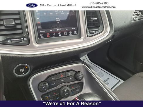 Used 2021 Dodge Challenger SXT w/ Driver Convenience Group image 13