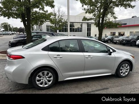Used 2026 Toyota Corolla LE FWD image 3