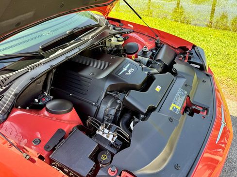 Used 2003 Ford Thunderbird image 64