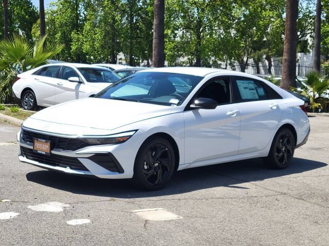 New 2026 Hyundai Elantra Sport FWD image 2