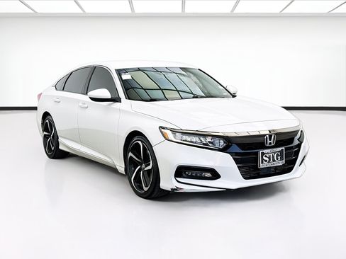 Used 2019 Honda Accord Sport image 3
