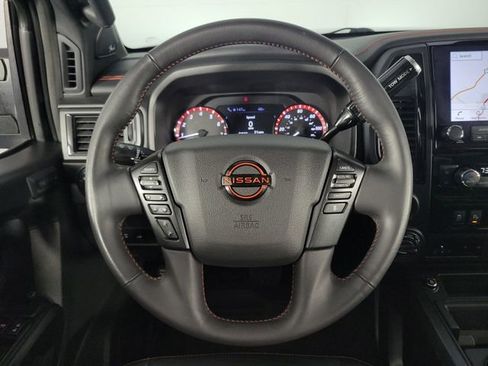 Used 2024 Nissan Titan PRO-4X w/ Pro-4x Convenience Package image 19