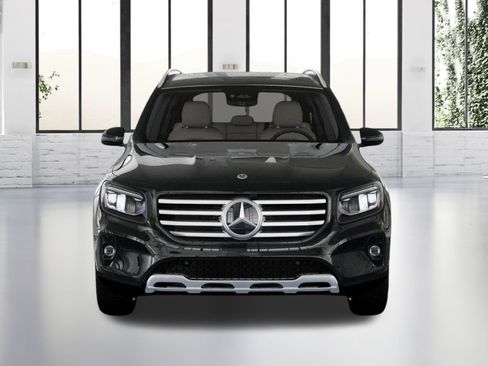 Used 2026 Mercedes-Benz GLB 250 4MATIC image 7