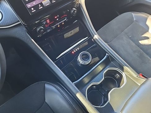 Used 2025 Jeep Grand Cherokee L Altitude image 23