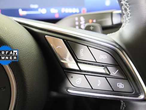 Certified 2025 Buick Enclave Preferred FWD image 26