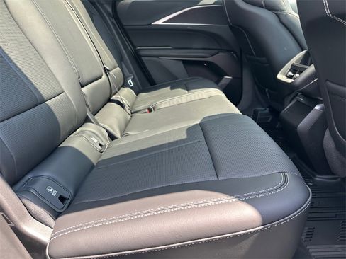 New 2025 Cadillac Lyriq Luxury image 15