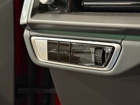 New 2026 Cadillac Vistiq Sport AWD/4WD image 17