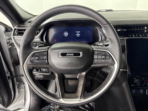 Used 2024 Jeep Grand Cherokee L Limited RWD image 28