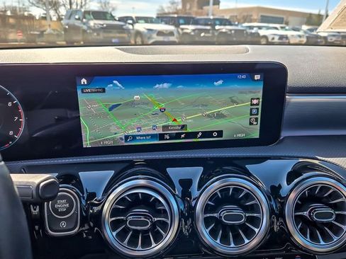 Used 2022 Mercedes-Benz A 220 4MATIC image 17