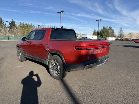 Used 2025 Rivian R1T Adventure image 5