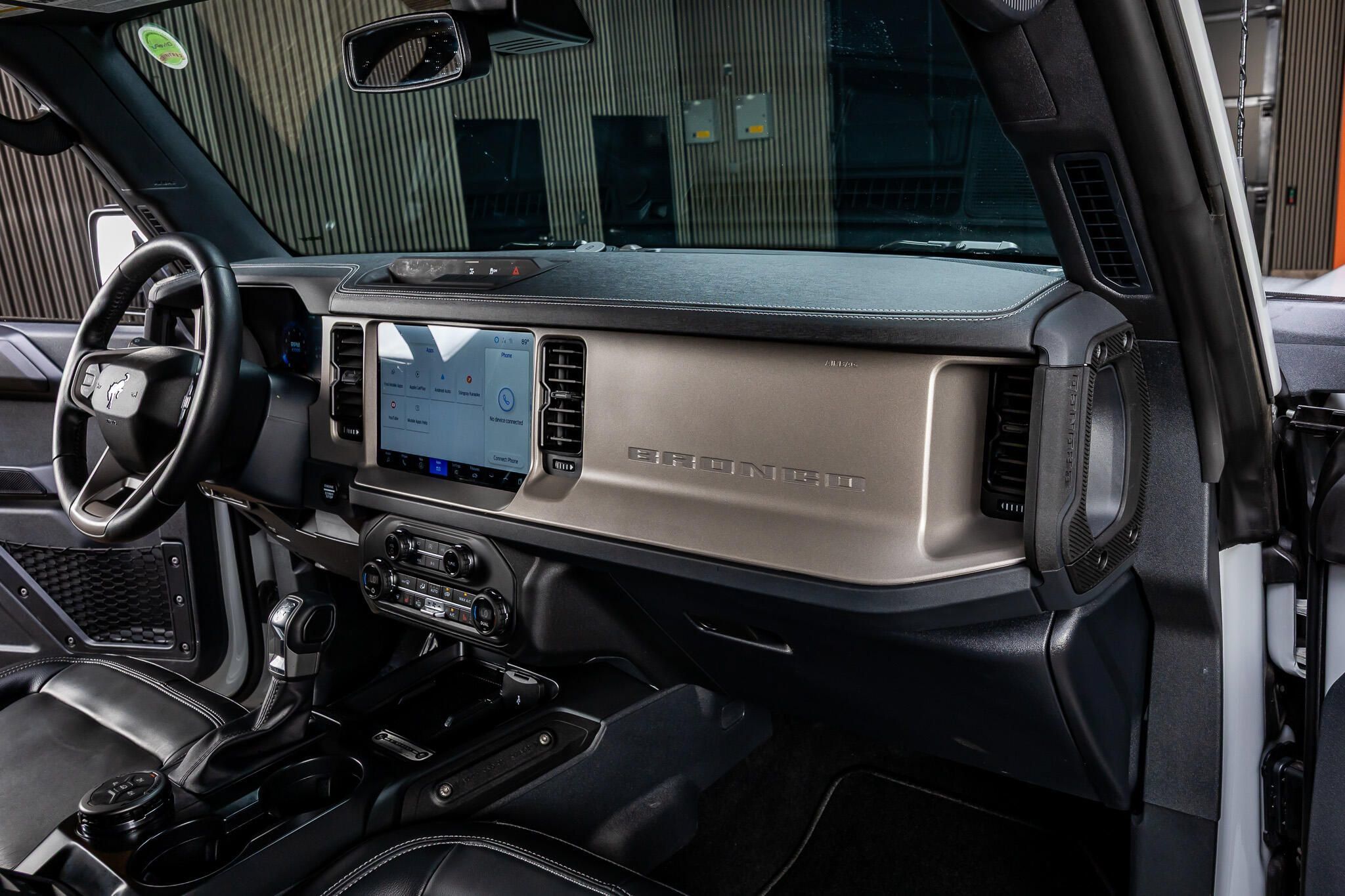 Used 2026 Ford Bronco Outer Banks AWD/4WD image 14