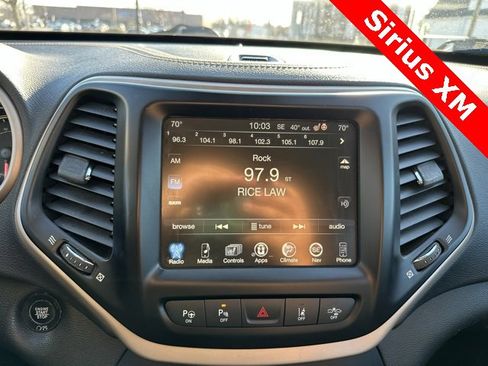 Used 2017 Jeep Cherokee High Altitude w/ Technology Group image 41
