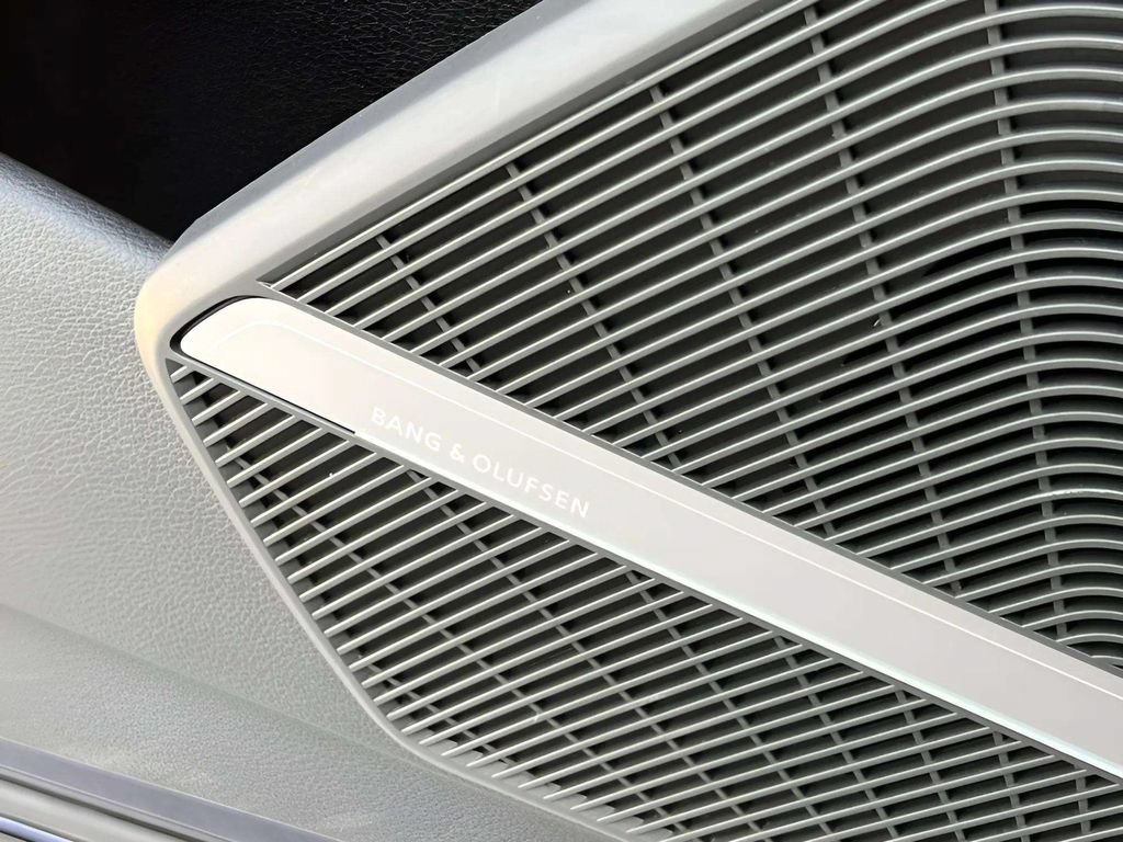 Used 2023 Audi Q5 2.0T Premium Plus w/ Premium Plus Package AWD/4WD image 32